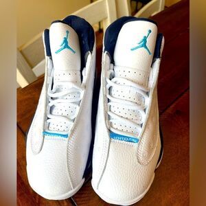 Air Jordan 13 Obsidian powder blue white